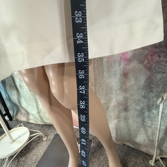 ๐BCBGMaxAzria Contrasting Black & White Mini Cocktail - Party Dress - Picture 7 of 16